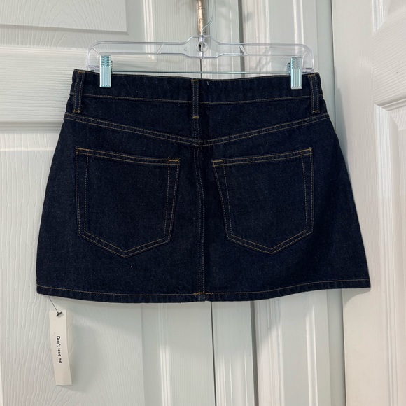 Reformation Hazel Low Rise Denim Mini Skirt NWT size 26 dark denim wash - Picture 5 of 7